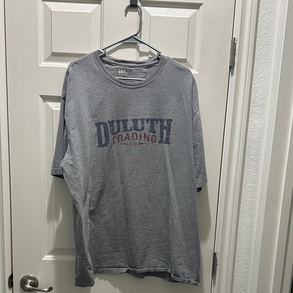 Duluth Trading Co Gray Short Sleeve Tee